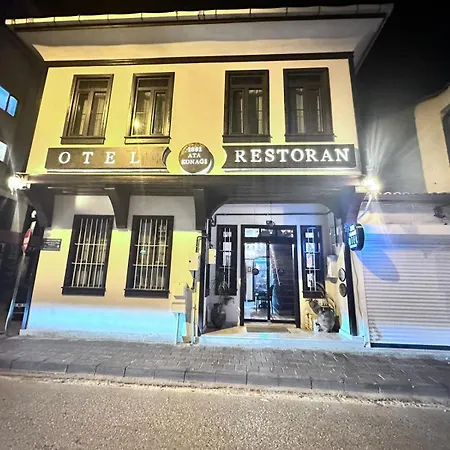 Accommodatie bij particulieren 1881 Ata Konagi *